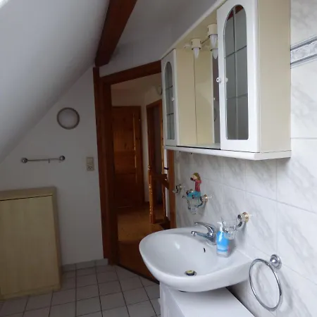 Ferienwohnung-beim-doktor-wohnung-3 Lejlighed Poseritz